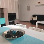 Lo Scorcio Sul Porto * 포르투산투스테파노