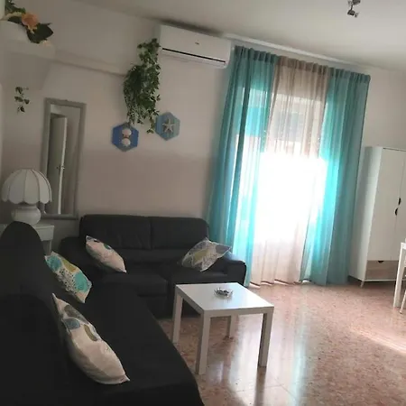 Lo Scorcio Sul Porto פורטו סנטו סטפנו
