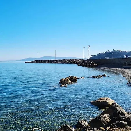דירה Lo Scorcio Sul Porto פורטו סנטו סטפנו